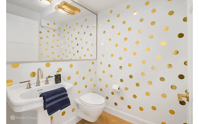 Sold by Douglas Elliman | media 10