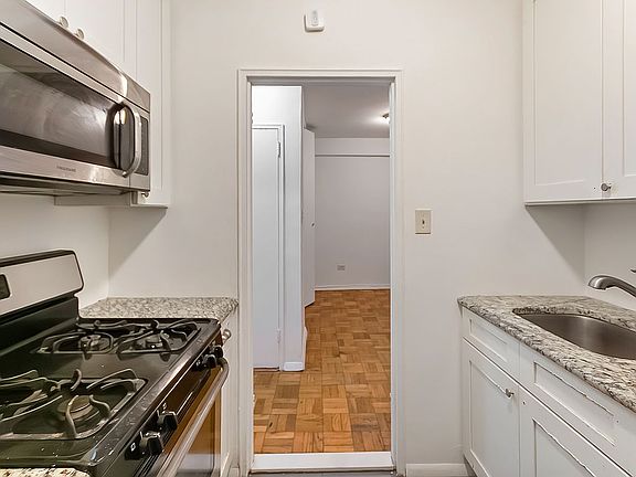 5th image of 665 Thwaites Pl APT 1X