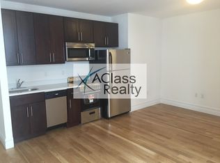2176 38th St #D1, Astoria, NY 11105