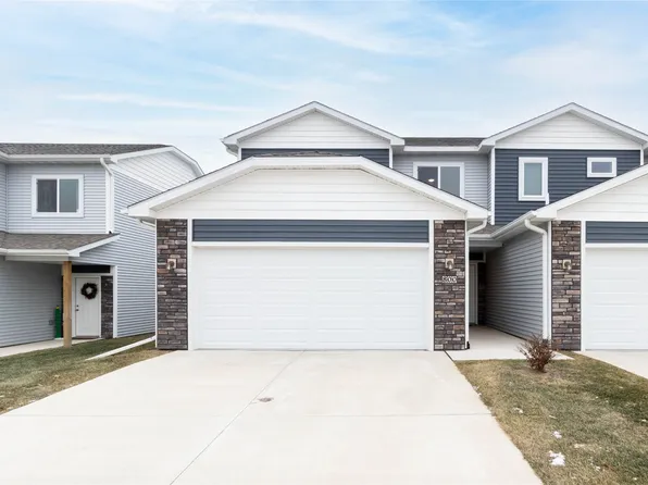 800 Umbra Pl, Norwalk, IA 50211