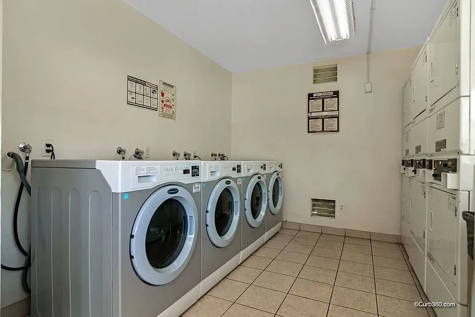 3 bed, 1100 sqft, $1,050 — Photo 3