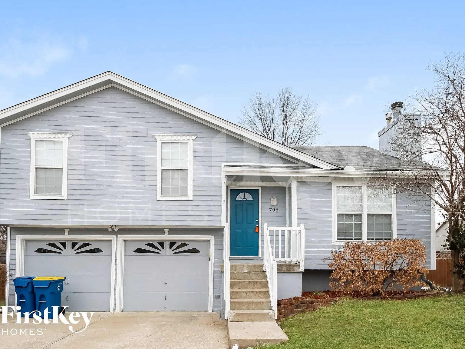 3 bed, 3.0 bath, 1612 sqft, $2,610 — Photo 1