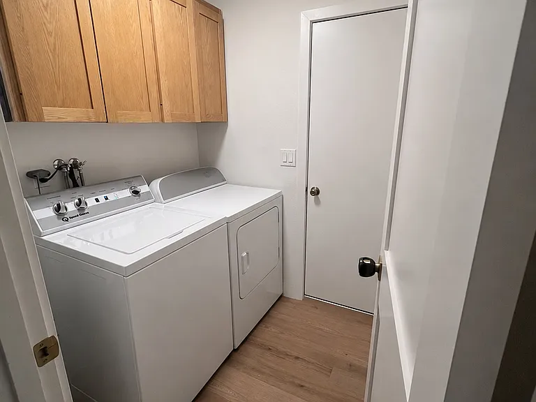 12790 SW Katherine St — Photo 10