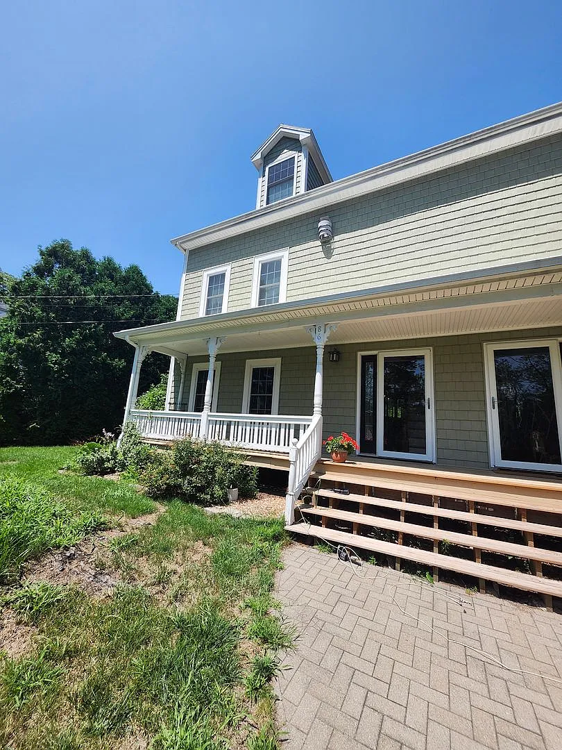 Oversized 3-Bedroom Duplex for Rent $3,000/Month — Photo 1