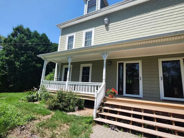 86 Gilboa St, Douglas, MA 01516