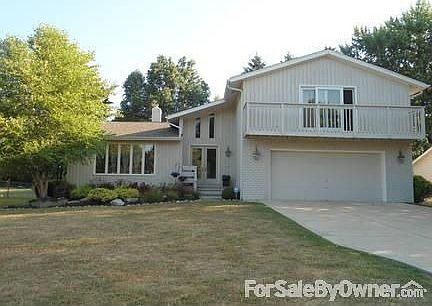 1st image of 32935 Rockford Dr