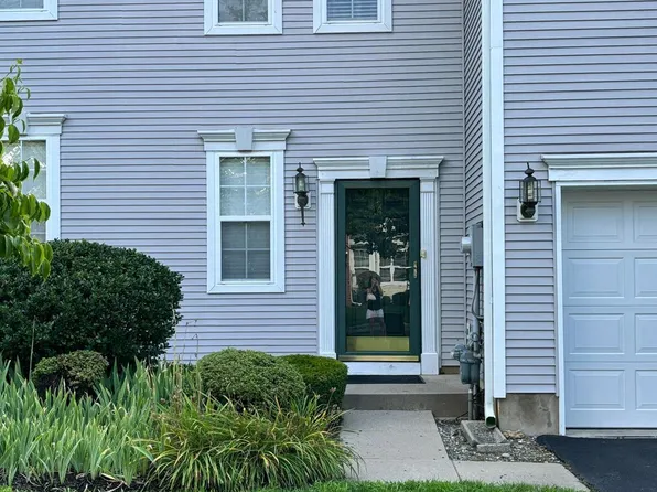 16 Normandy Dr, Princeton Junction, NJ 08550