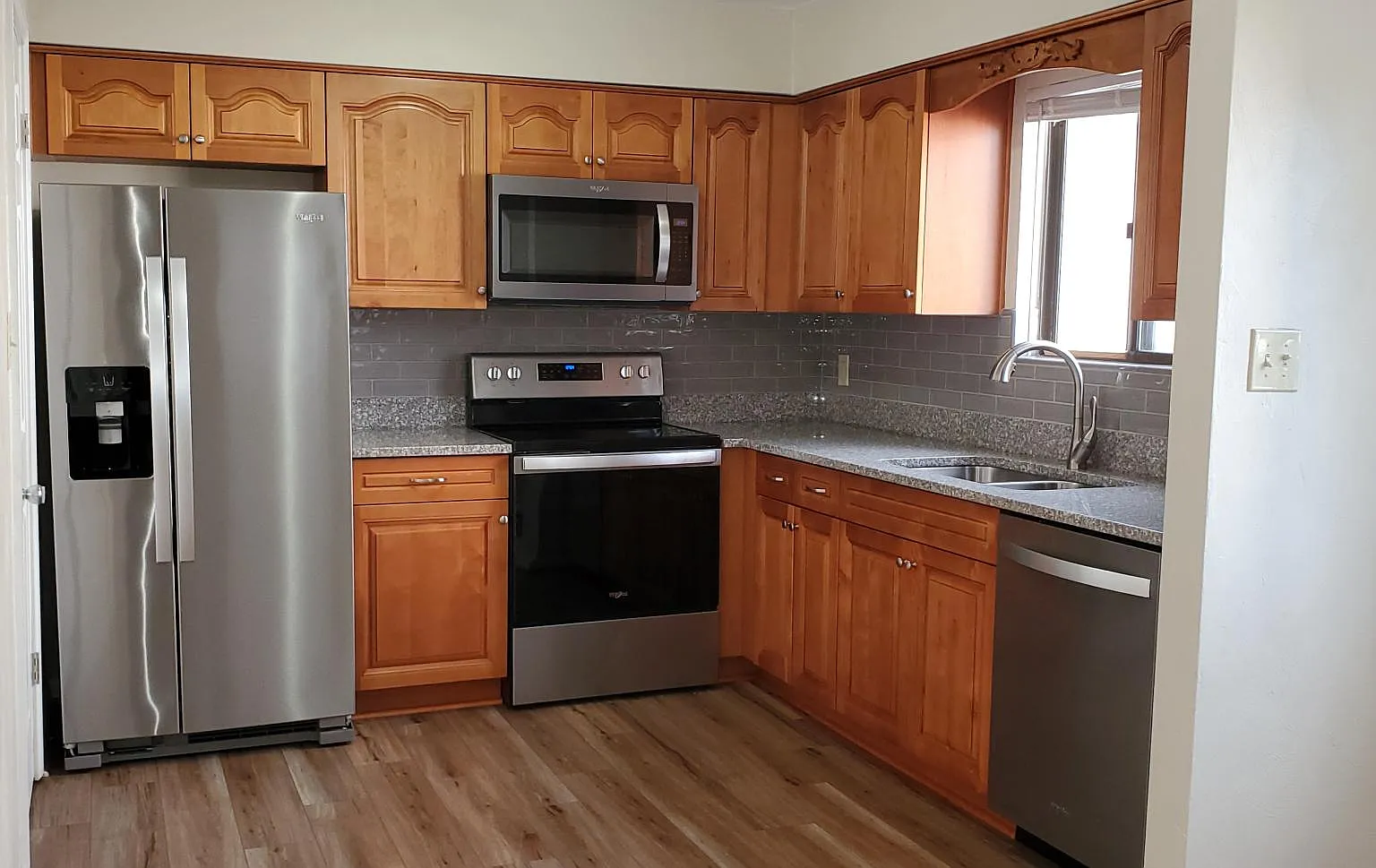 2213 Albemarle Ave — Photo 4