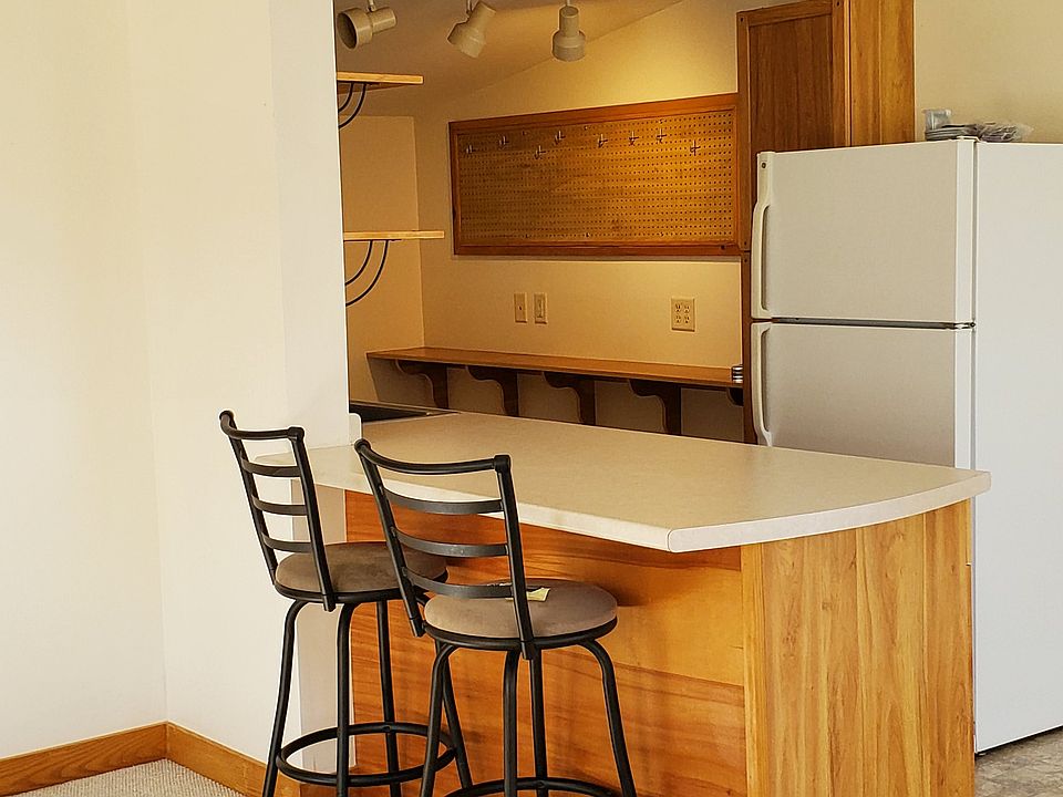 Convenient breakfast bar