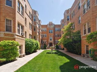 241 Washington Blvd APT 2A, Oak Park, IL 60302