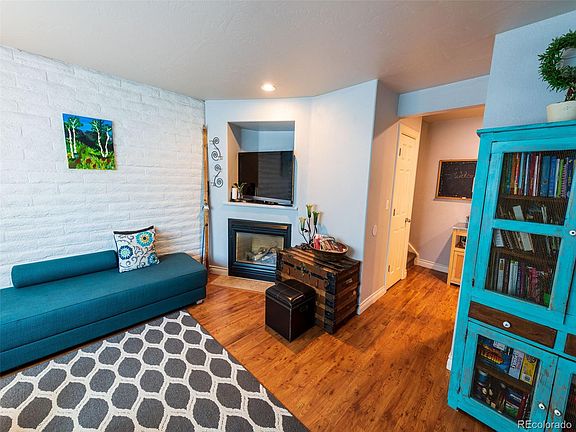 5th image of 8 Balsam Ct