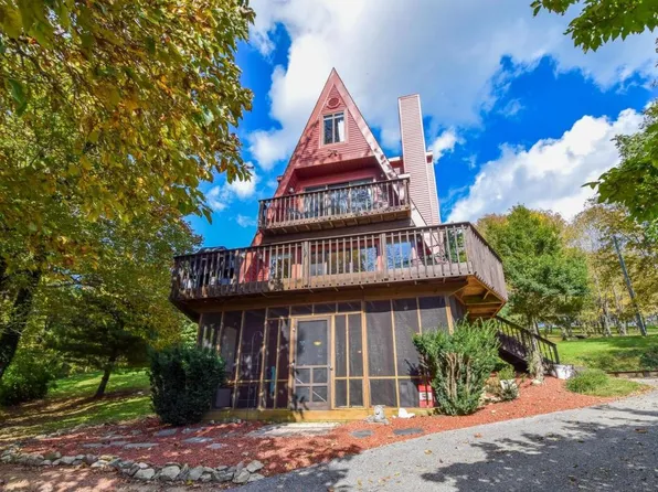 9476 Airpoint Dr, Bent Mountain, VA 24059