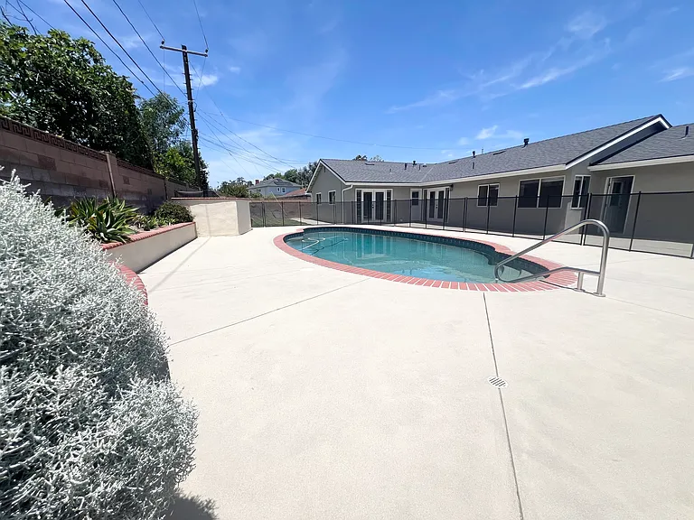 1363 Hendrix Ave — Photo 16