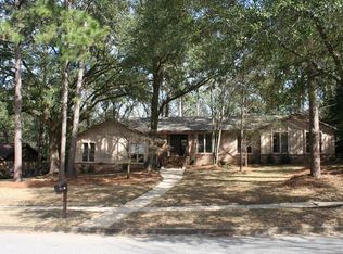 621 Highland Woods Dr E, Mobile, AL 36608