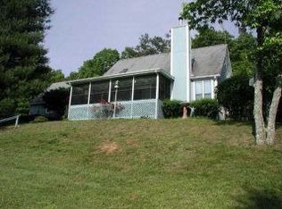 272 Gold Branch Estates Dr, Murphy, NC 28906