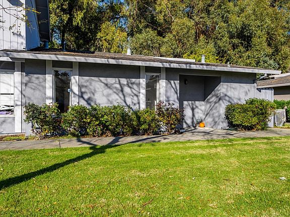 2nd image of 172 Del Sur Court