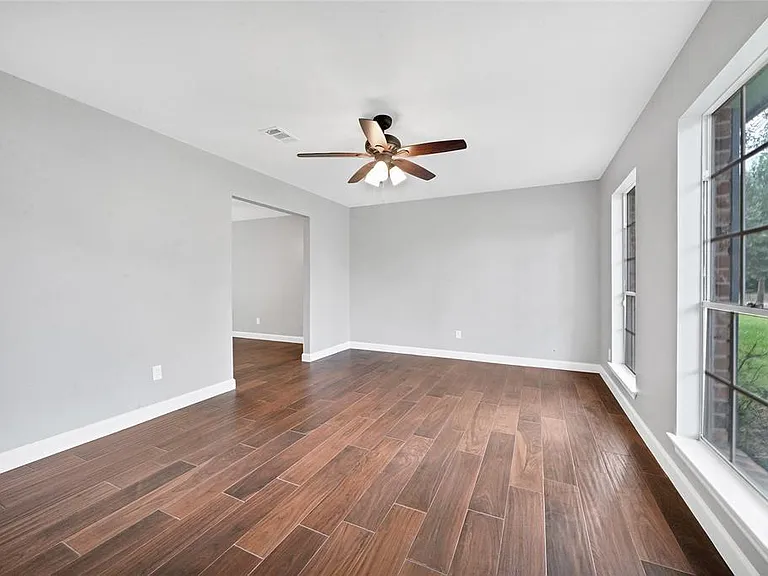 18035 Rolling Creek Dr — Photo 5