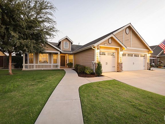 2nd image of 9525 Mountain Aspen Ln