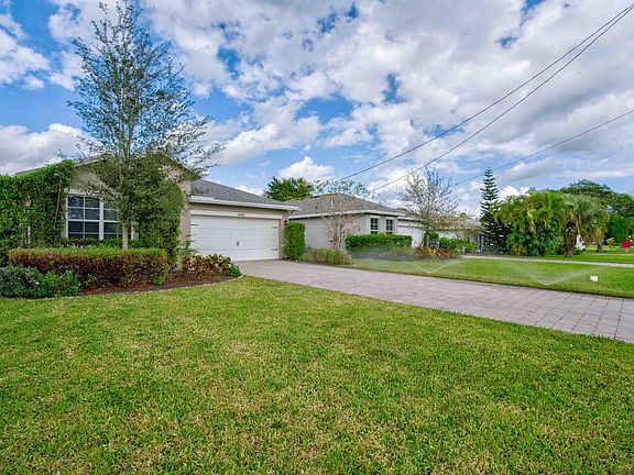 3rd image of 6945 Palm Garden Street