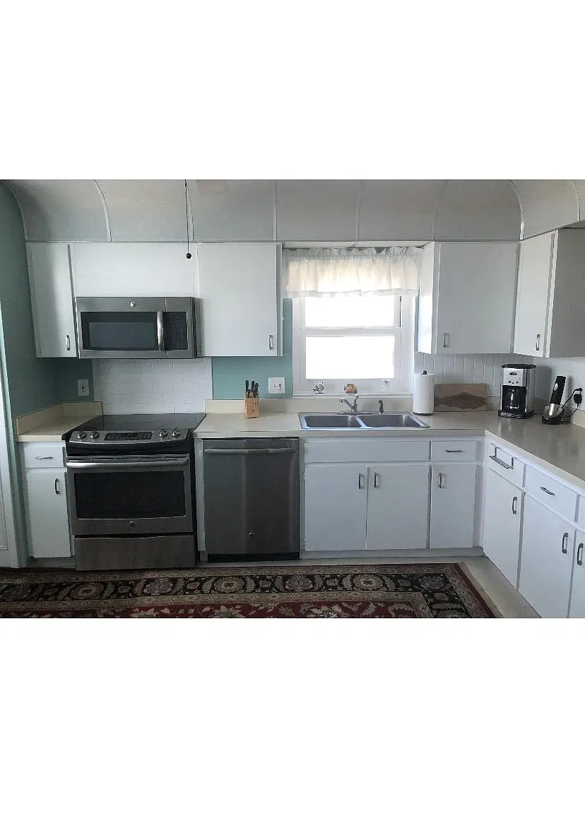 7300 Sun Island Dr S — Photo 3