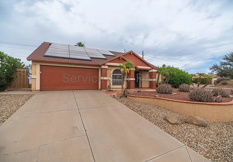 7730 W Shaw Butte Dr — Photo 4