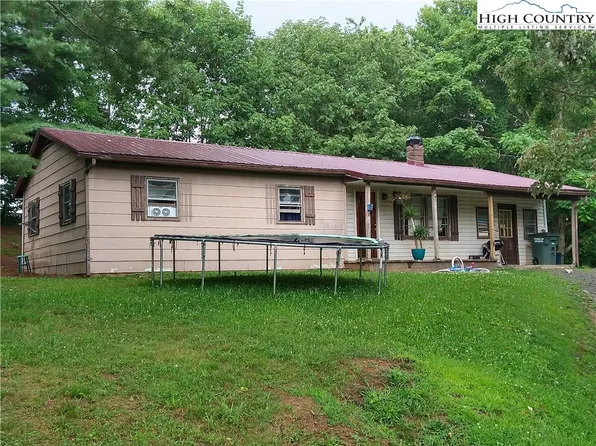 447 Maple Street, Sparta, NC 28675