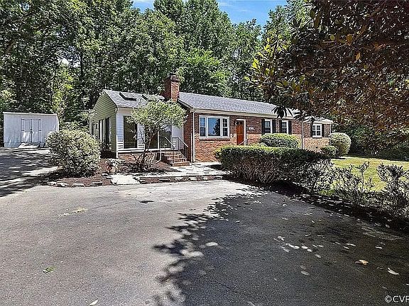 2nd image of 1400 Millers Ln