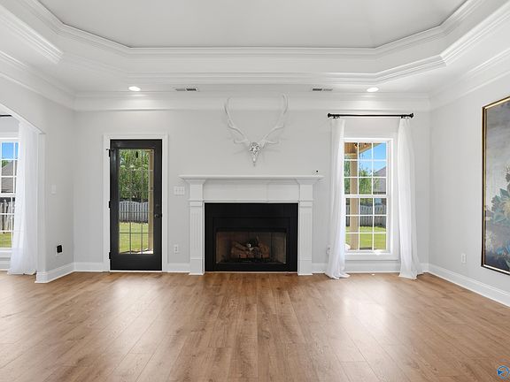 3rd image of 17092 Obsidian Cir