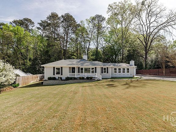 3rd image of 121 Fortson Circle