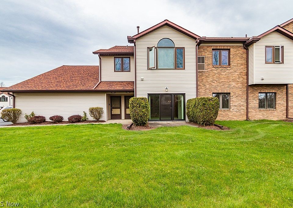 1st image of 7183 Village Dr