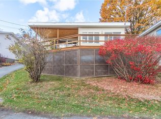 19474 Crestview Dr, Wellesley Island, NY 13640