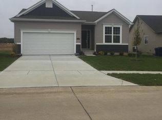 125 Huntleigh Dr, Wentzville, MO 63385