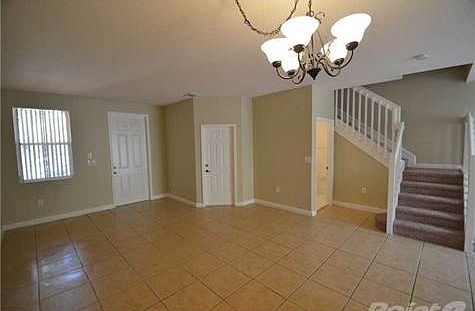 4th image of 7723 NW 114 Pa