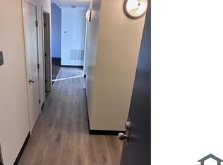10 S Parkside Ave #2C, Chicago, IL 60644