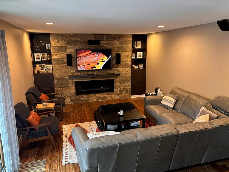 1427 S Welch Ct — Photo 3