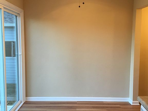 4th image of 5825 Enright Ave