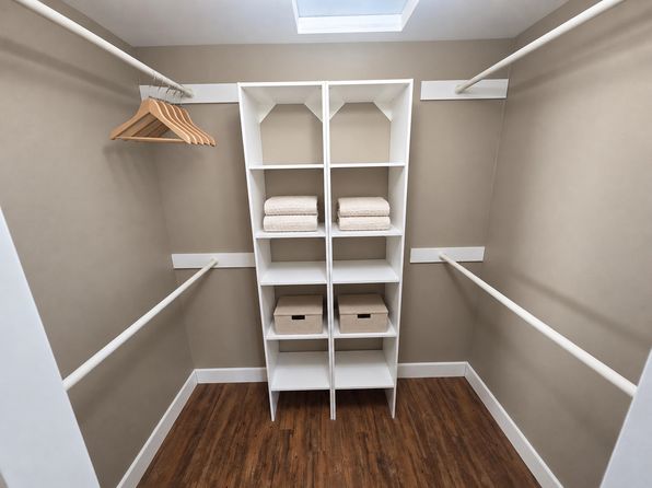 3 bedroom rental in Surrey — photo 12