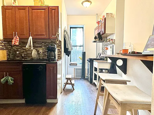 Rented by Corcoran | media 14