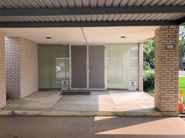 1113 Lawrence St, Rosenberg, TX 77471