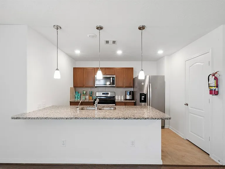 25343 Trinity Oakley Ct — Photo 10