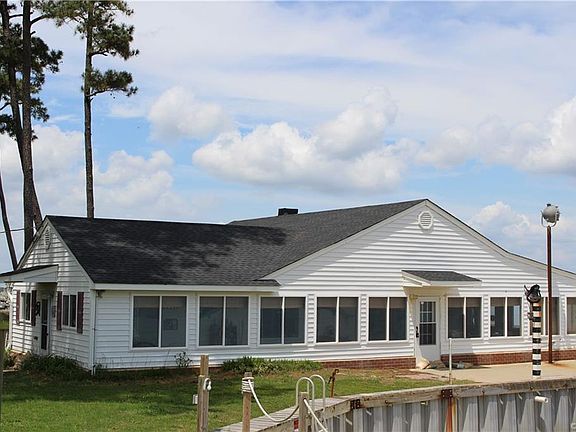 3rd image of 198 E Shore Dr