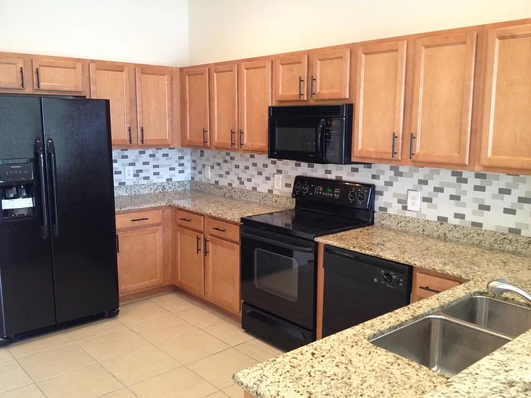 685 Pacific Grove Dr #2 — Photo 35