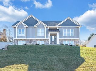 1685 Mountain View Rd, Vinton, VA 24179