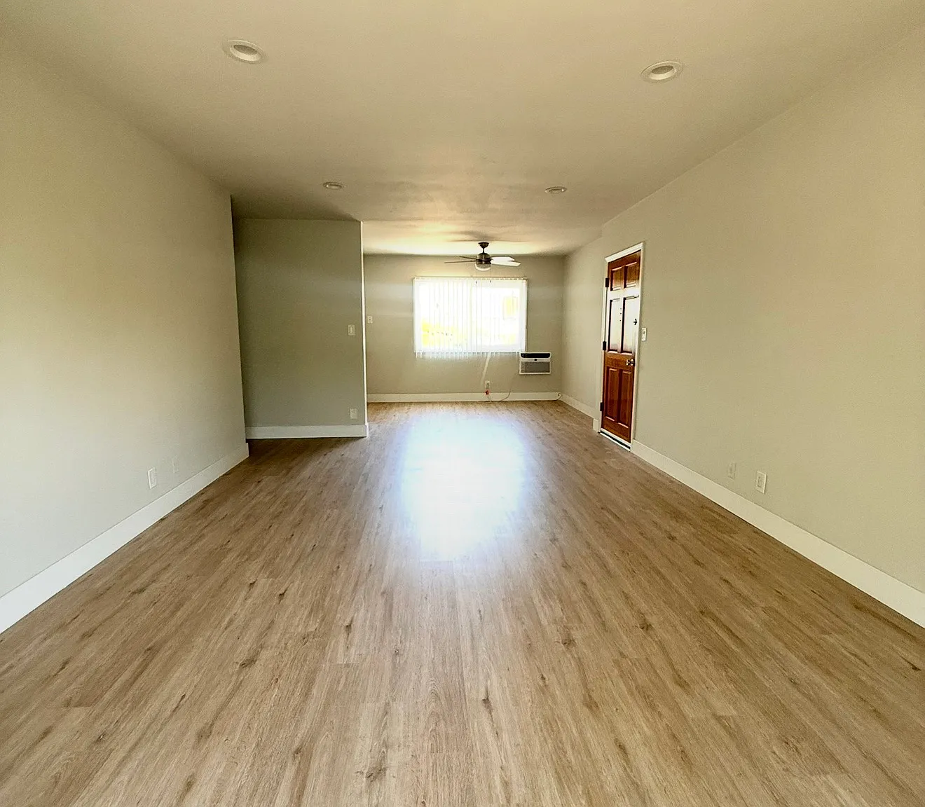 1 bed, 850 sqft, $1,995 — Photo 3