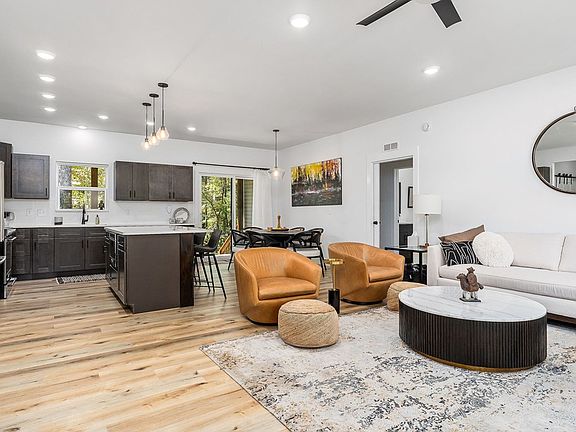 3rd image of 13 Ashford Pl