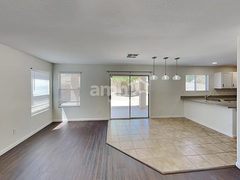 31352 N Shale Dr — Photo 5