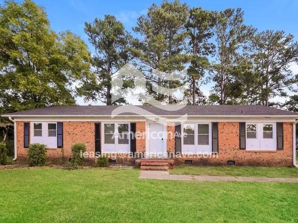 5136 Wichita Dr, Fayetteville, NC 28303