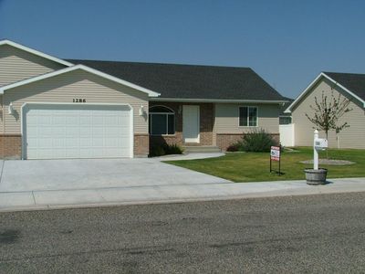1286 S Jackson Dr, Ammon, ID, 83406