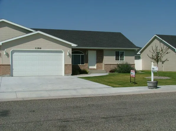 1286 S Jackson Dr, Ammon, ID 83406