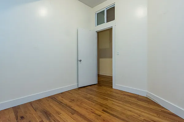 Rented by Nooklyn NYC LLC | media 25